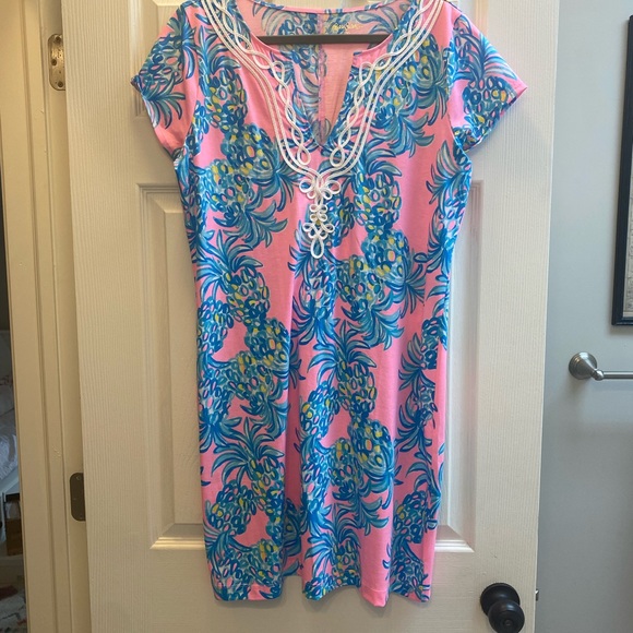 Lilly Pulitzer T-Shirt Dress - Picture 3 of 10